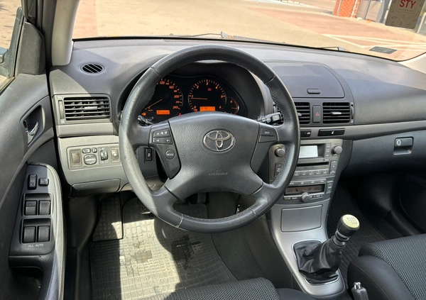 Toyota Avensis cena 19500 przebieg: 244992, rok produkcji 2008 z Bolków małe 172